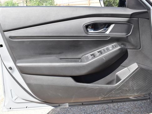 Used 2024 Honda Accord Sport image 9