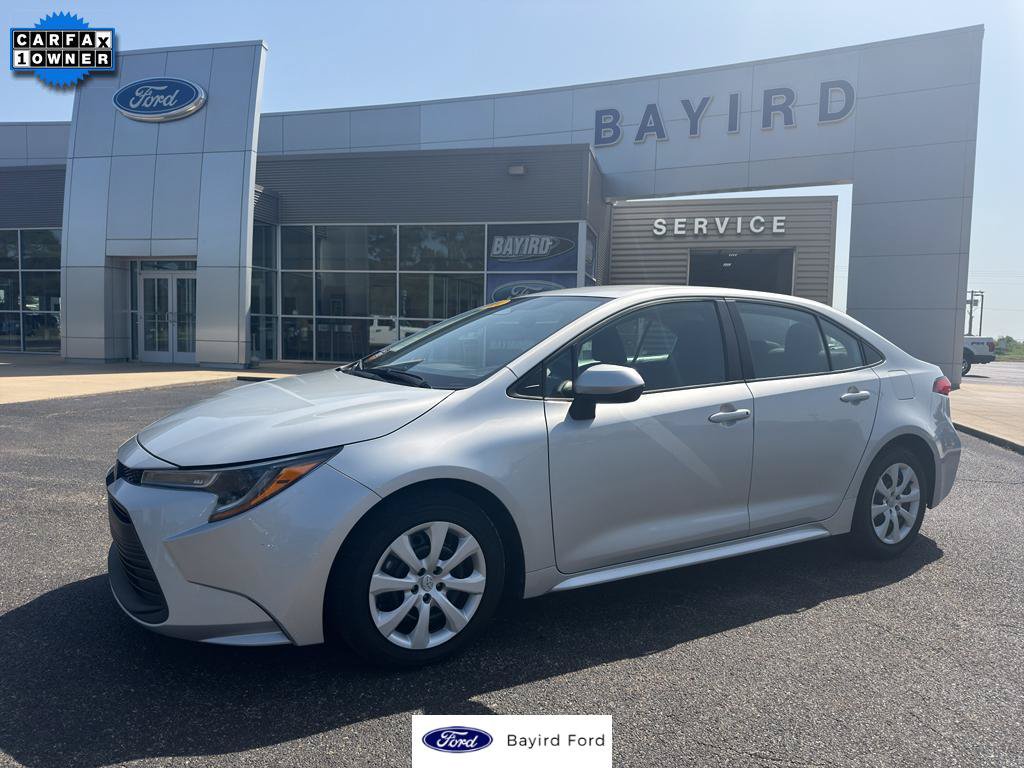 Used 2024 Toyota Corolla LE FWD image 1