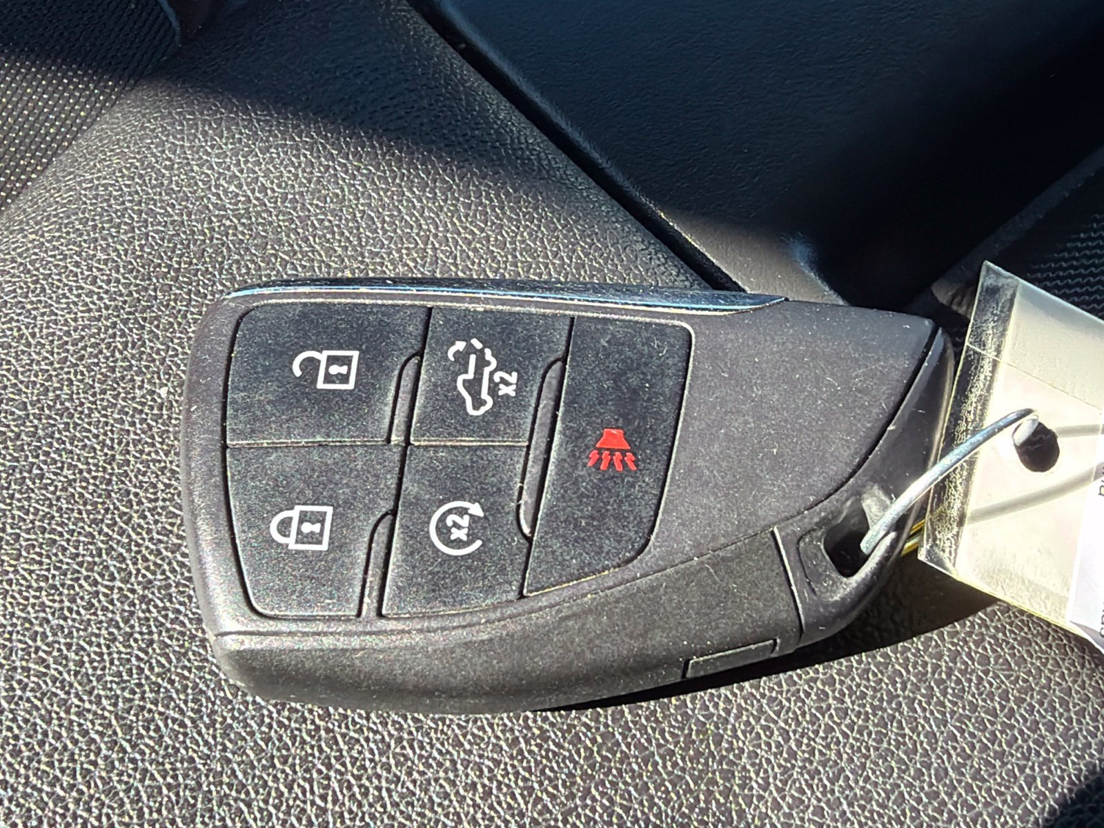 Used 2024 Chevrolet Silverado 2500 LT AWD/4WD image 28