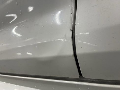 Used 2020 Toyota Corolla LE image 48