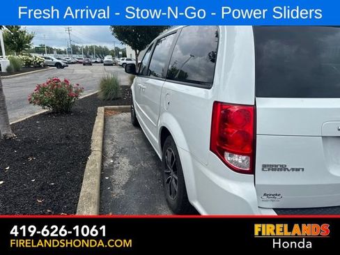 Used 2017 Dodge Grand Caravan GT FWD image 4