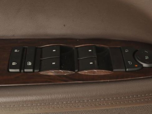 Used 2016 Buick Enclave Leather image 23