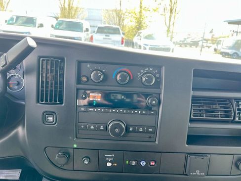 New 2025 GMC Savana 2500 w/ Communications Package image 34