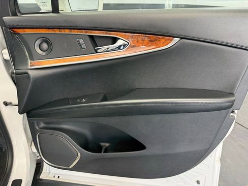 Used 2019 Lincoln Nautilus Reserve image 49