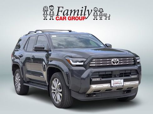 Used 2025 Toyota 4Runner Limited w/ Tow Technology Package AWD/4WD image 2