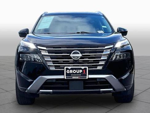 Certified 2024 Nissan Rogue SL FWD image 4