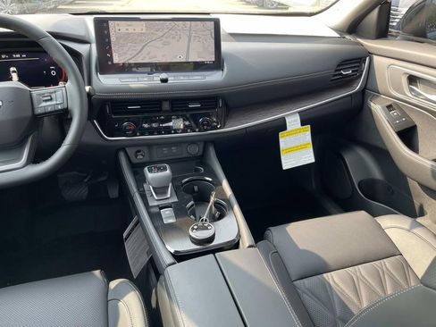 New 2026 Nissan Rogue Platinum w/ Platinum Premium Package AWD/4WD image 15