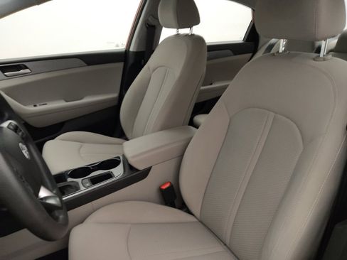 Used 2018 Hyundai Sonata SE FWD image 17
