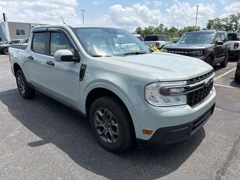 Used 2022 Ford Maverick XLT w/ XLT Luxury Package FWD image 2