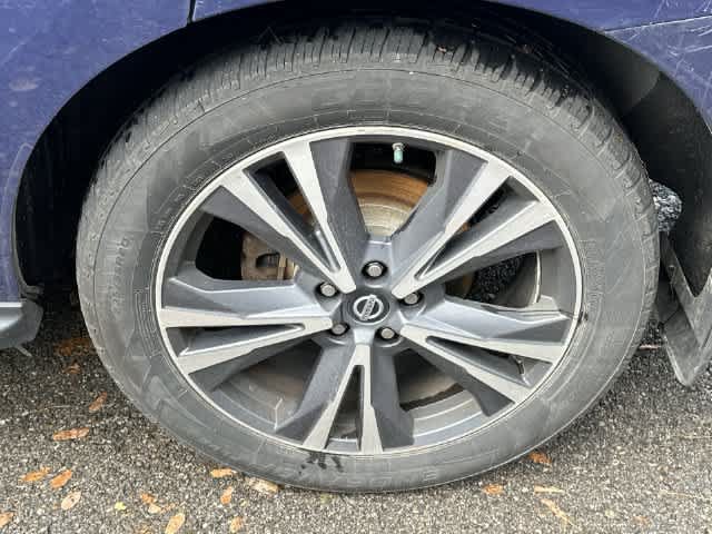 Used 2018 Nissan Pathfinder Platinum AWD/4WD image 5