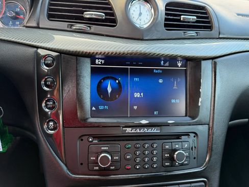 Used 2013 Maserati GranTurismo Sport RWD image 36