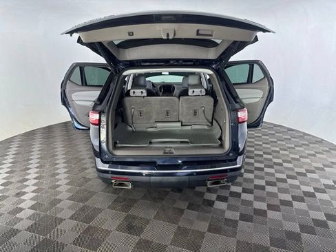 Used 2020 Chevrolet Traverse Premier w/ LPO, Roadside Safety Package AWD/4WD image 17
