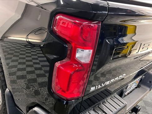 Used 2022 Chevrolet Silverado 1500 RST image 27