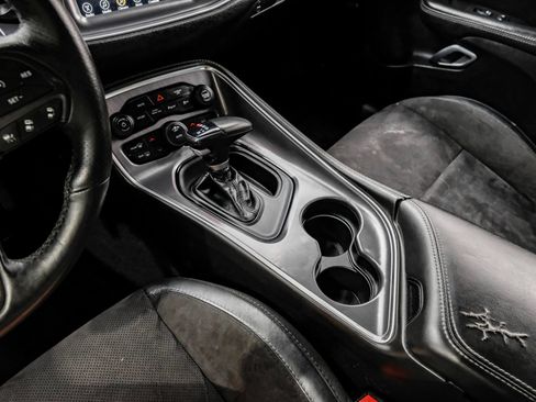 Used 2017 Dodge Challenger R/T Scat Pack RWD image 26
