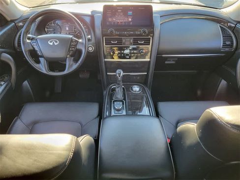 Used 2024 INFINITI QX80 Luxe image 12