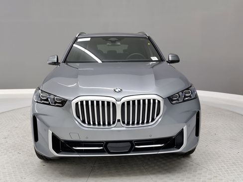 New 2026 BMW X5 sDrive40i w/ Premium Package image 2