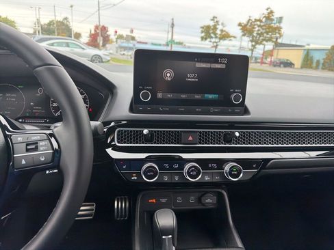 Certified 2025 Honda Civic Sport image 24