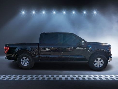 Used 2023 Ford F150 XLT image 2