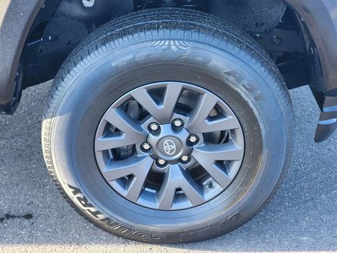 Used 2023 Toyota Tacoma SR5 image 9