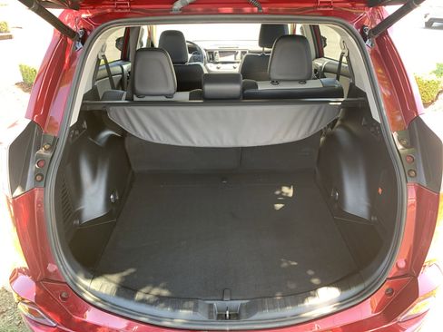 Used 2018 Toyota RAV4 Limited w/ Advanced Technology Package image 34