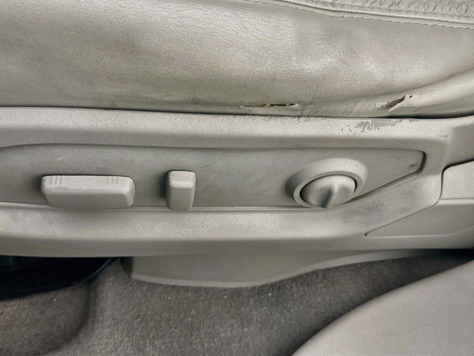 Used 2014 Buick Enclave Leather FWD image 18