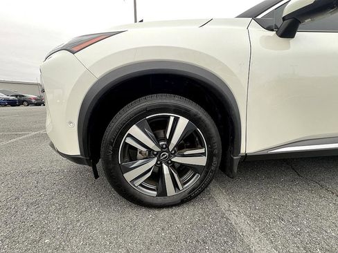 Certified 2023 Nissan Rogue SL w/ SL Premium Package image 11