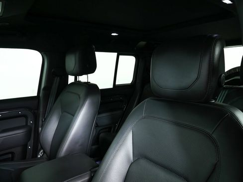 Used 2023 Land Rover Defender 110 V8 image 5