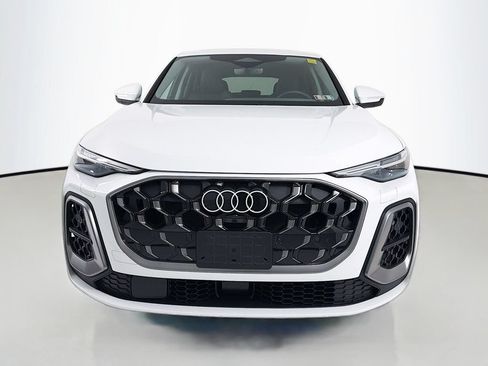 Used 2025 Audi Q5 Premium Plus w/ Premium Plus AWD/4WD image 2