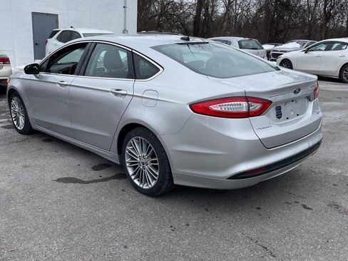 Used 2015 Ford Fusion SE w/ Equipment Group 202A image 3