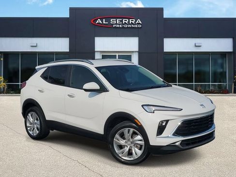 Certified 2024 Buick Encore GX Preferred AWD/4WD image 1