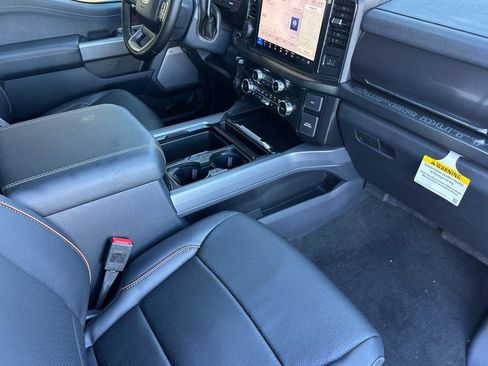 New 2026 Ford F250 Lariat w/ Lariat Premium Package image 12