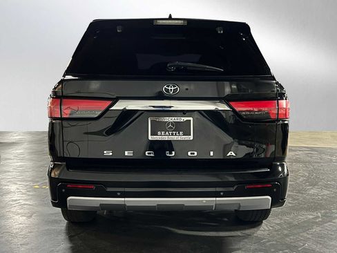 Used 2023 Toyota Sequoia Limited image 4