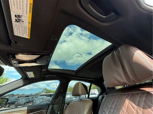 Used 2018 BMW 540i RWD image 40