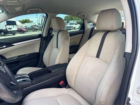 Used 2019 Honda Civic LX image 9