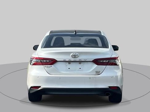 Used 2021 Toyota Camry XLE w/ Navigation Package AWD/4WD image 3