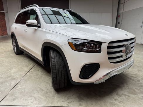 New 2025 Mercedes-Benz GLS 450 4MATIC image 7