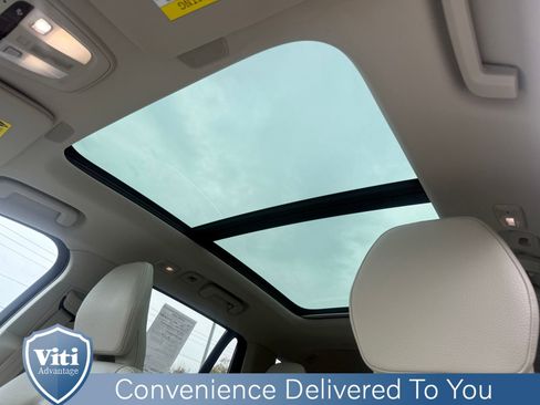 Certified 2023 Volvo XC90 B5 Plus w/ Protection Package Premier AWD/4WD image 18