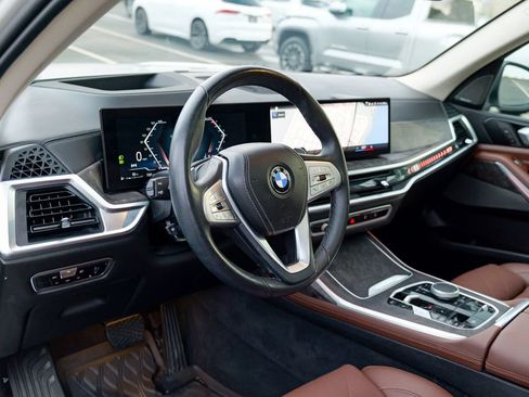 Used 2023 BMW X7 xDrive40i w/ Premium Package AWD/4WD image 20