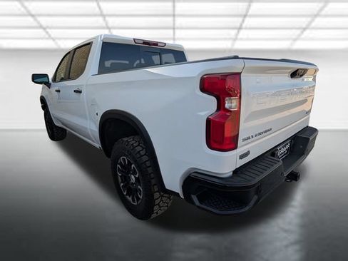 Used 2024 Chevrolet Silverado 1500 ZR2 AWD/4WD image 2