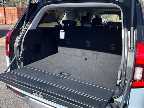 New 2025 Ford Expedition Max Platinum w/ Driver's Package image 18