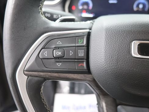 Used 2023 Jeep Grand Cherokee L Limited AWD/4WD image 36