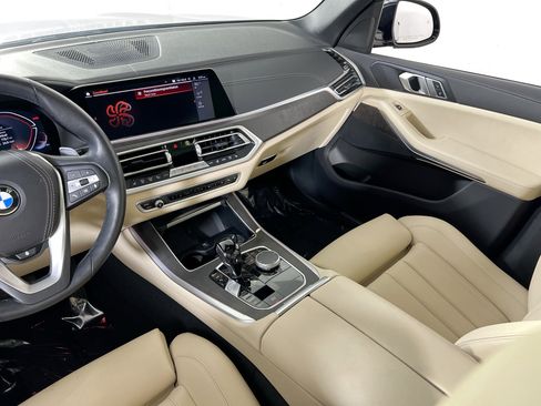 Used 2022 BMW X5 xDrive40i w/ Premium Package image 24