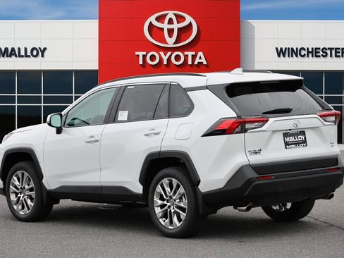 Certified 2025 Toyota RAV4 XLE Premium image 2