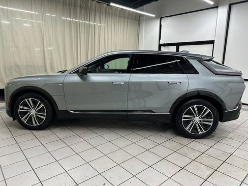 Used 2024 Cadillac Lyriq Luxury w/ LPO, Floor Liner Package image 10