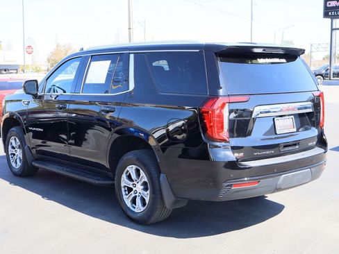 Used 2023 GMC Yukon SLE image 6