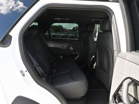 Used 2024 Land Rover Range Rover Sport Dynamic SE image 24