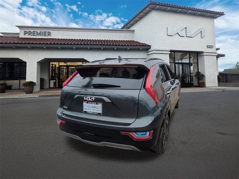 Used 2024 Kia Niro Wave image 7