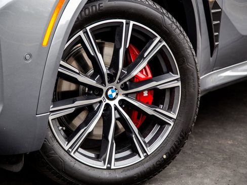 New 2026 BMW X5 xDrive40i w/ M Sport Package image 9