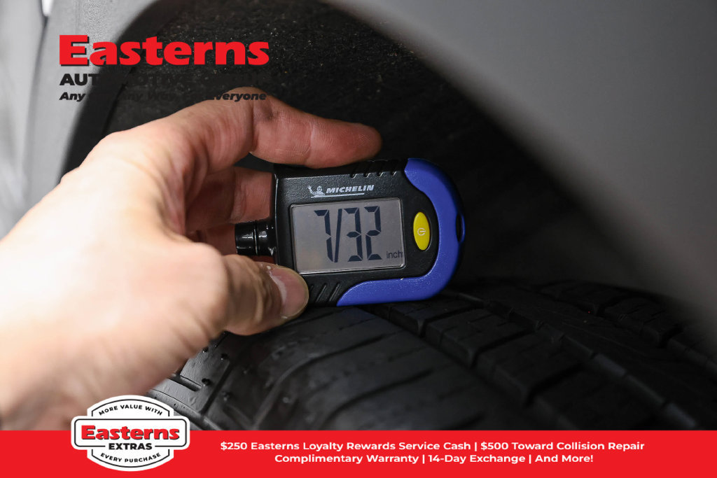 Used 2025 Chevrolet Blazer LT FWD image 27