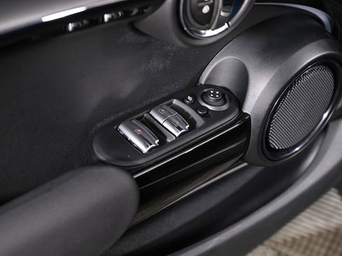 Used 2023 MINI Cooper S image 25